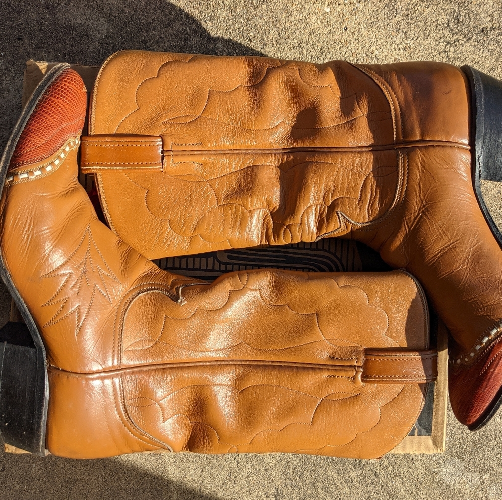 Tony Llama cowgirl boots